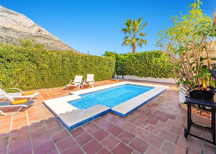 Jessie By Villa Montgo