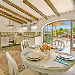 Villa Jessie By Montgo